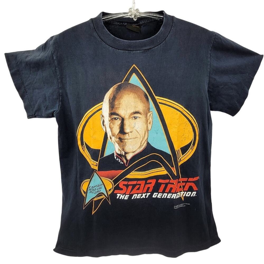 Retro Picard Graphic Tee – Team with‎ Leather Jacket & Jeans, Men’s Size M